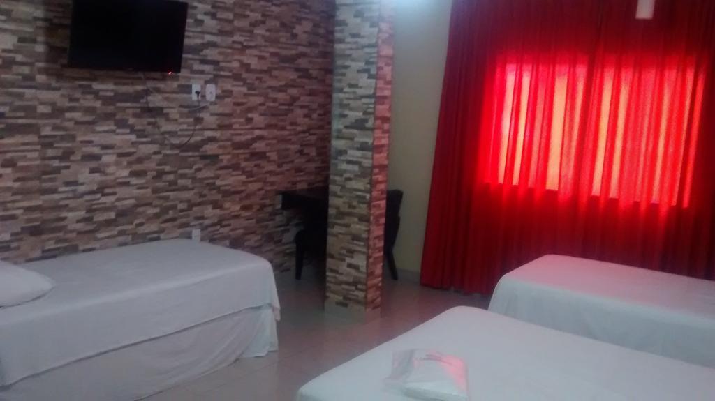 Hotel Dois Candangos Núcleo Bandeirante Habitación foto